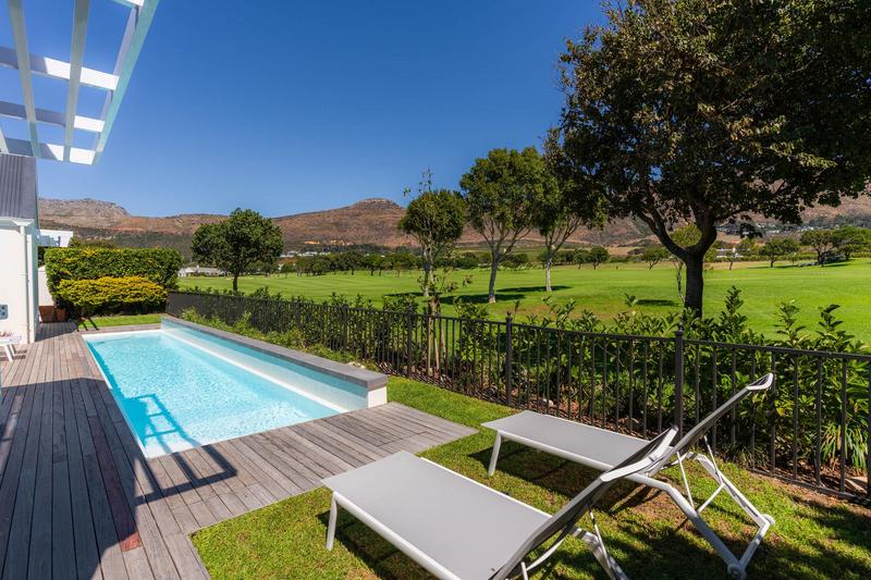 To Let 5 Bedroom Property for Rent in Steenberg Estate Western Cape